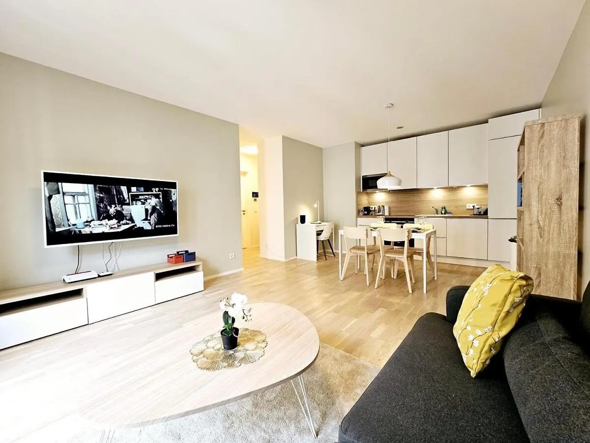 Cozy One Bedroom Flat With Convenient Parking-Cd8 لوكسمبورغ